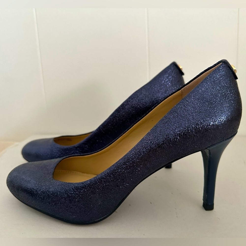 Michael Kors navy pumps size 9